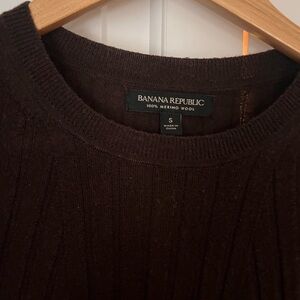 Banana Republic brown crew sweater